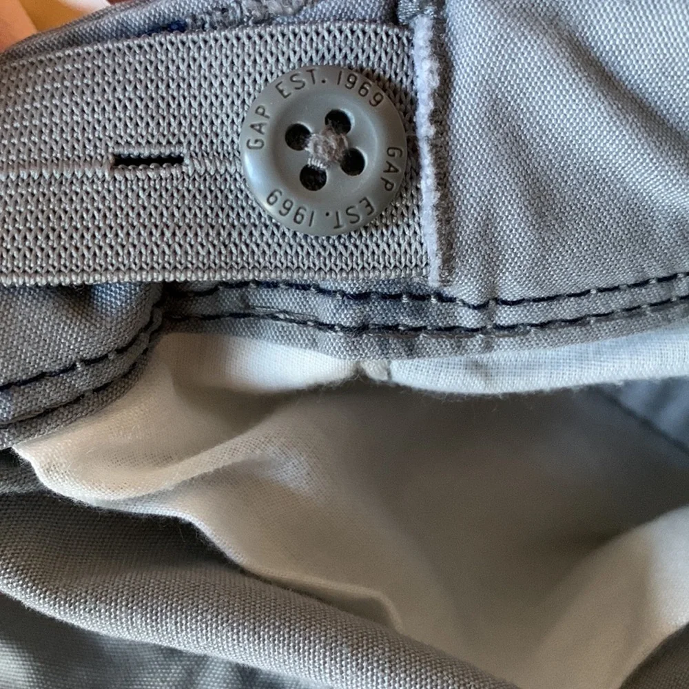 Gap kids size 7 boy’s gray woven cotton adj inner waist palm print shorts chino